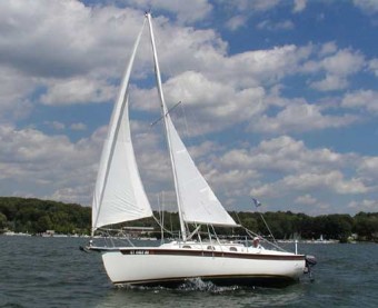 Com-Pac 23 under sail - Photo of Com-Pac 23/4 sail boat